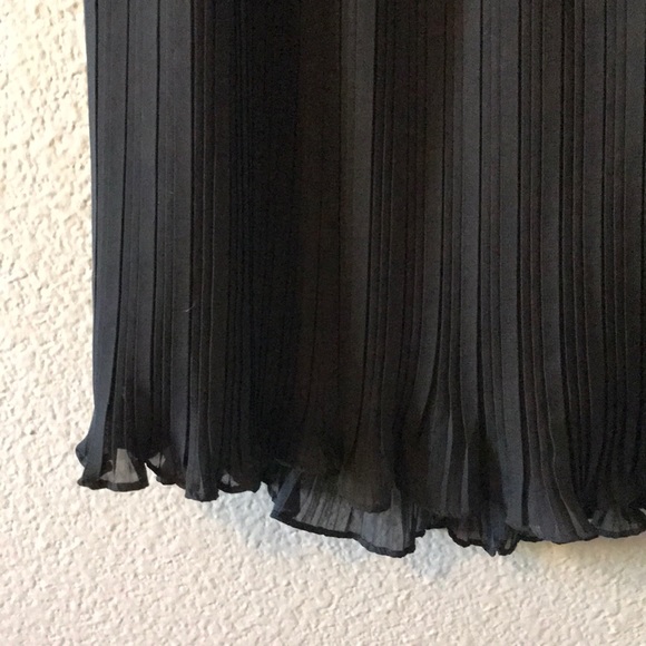 Boutique Black Cocktail Dress w/ Gold Chain Detail - Picture 6 of 6